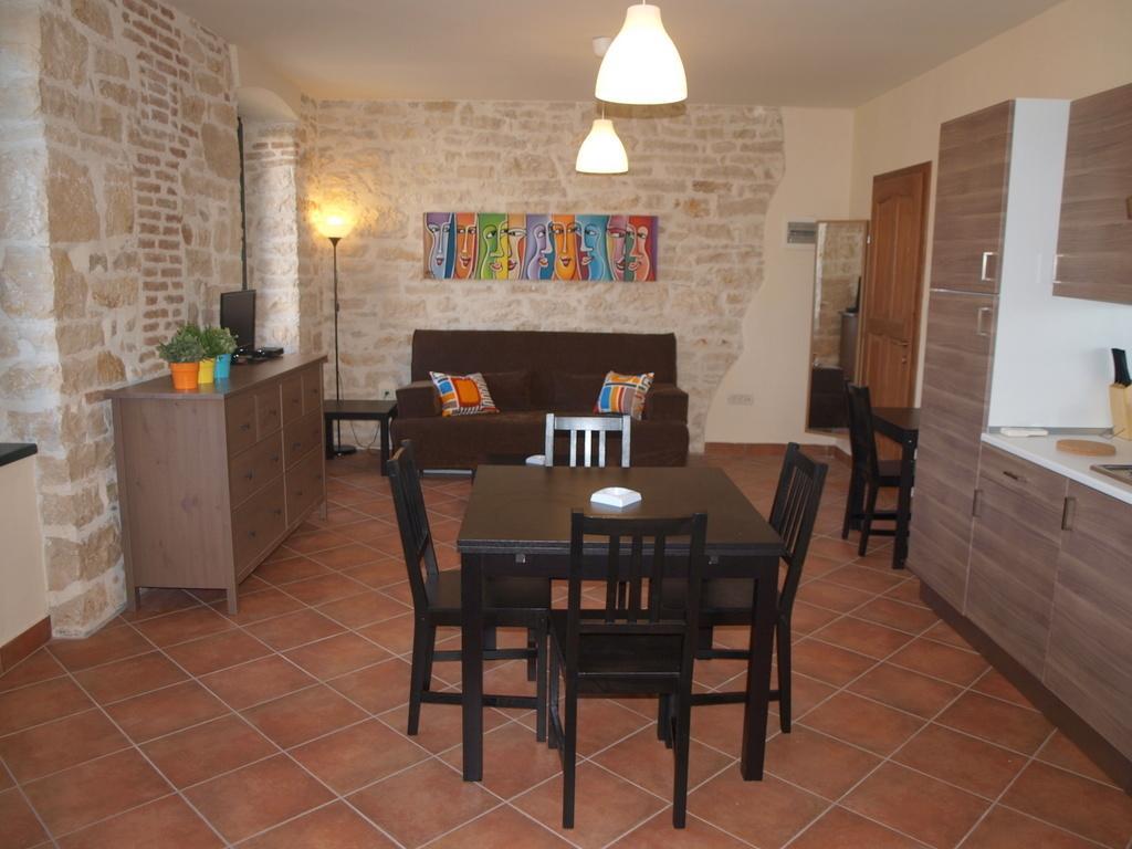 Rovinj'S Flowers Apartments Chambre photo